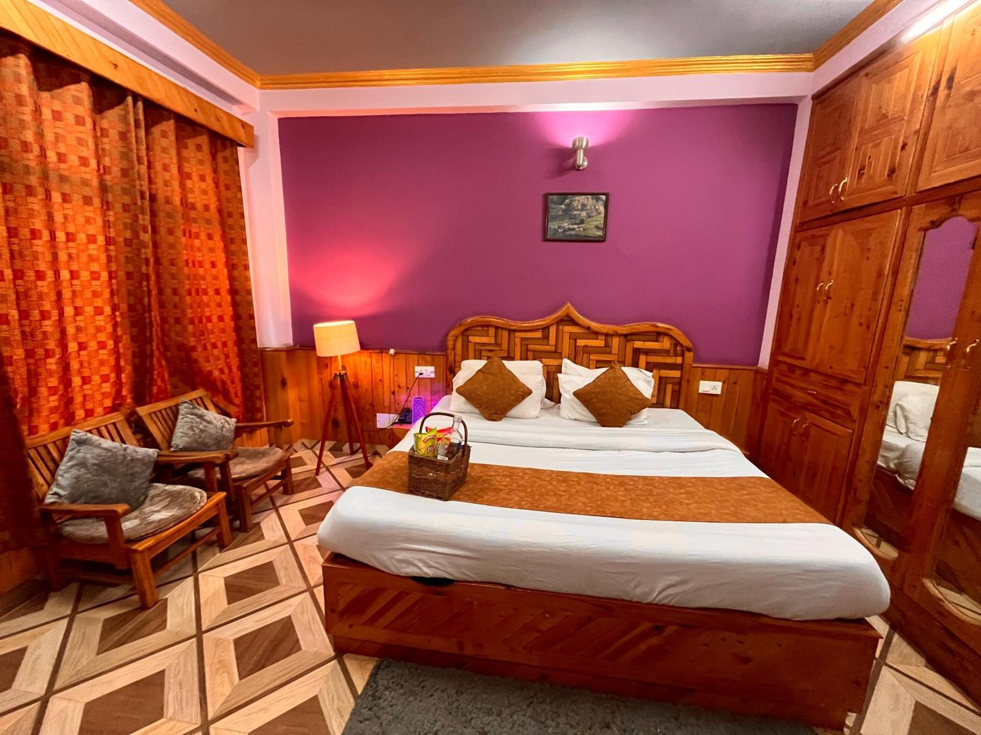 Woods Villa Cottages Manali - 1,2,3,4 Cottages & Villas Available In Manali With Scenic Mountain View Exterior foto